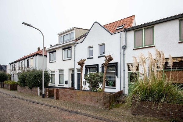 Medium property photo - Bestevaerweg 14, 2225 PC Katwijk